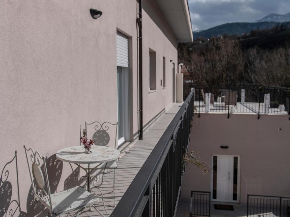 La Casa Delle Stagioni Bed and Breakfast Λ' Άκουιλα Εξωτερικό φωτογραφία